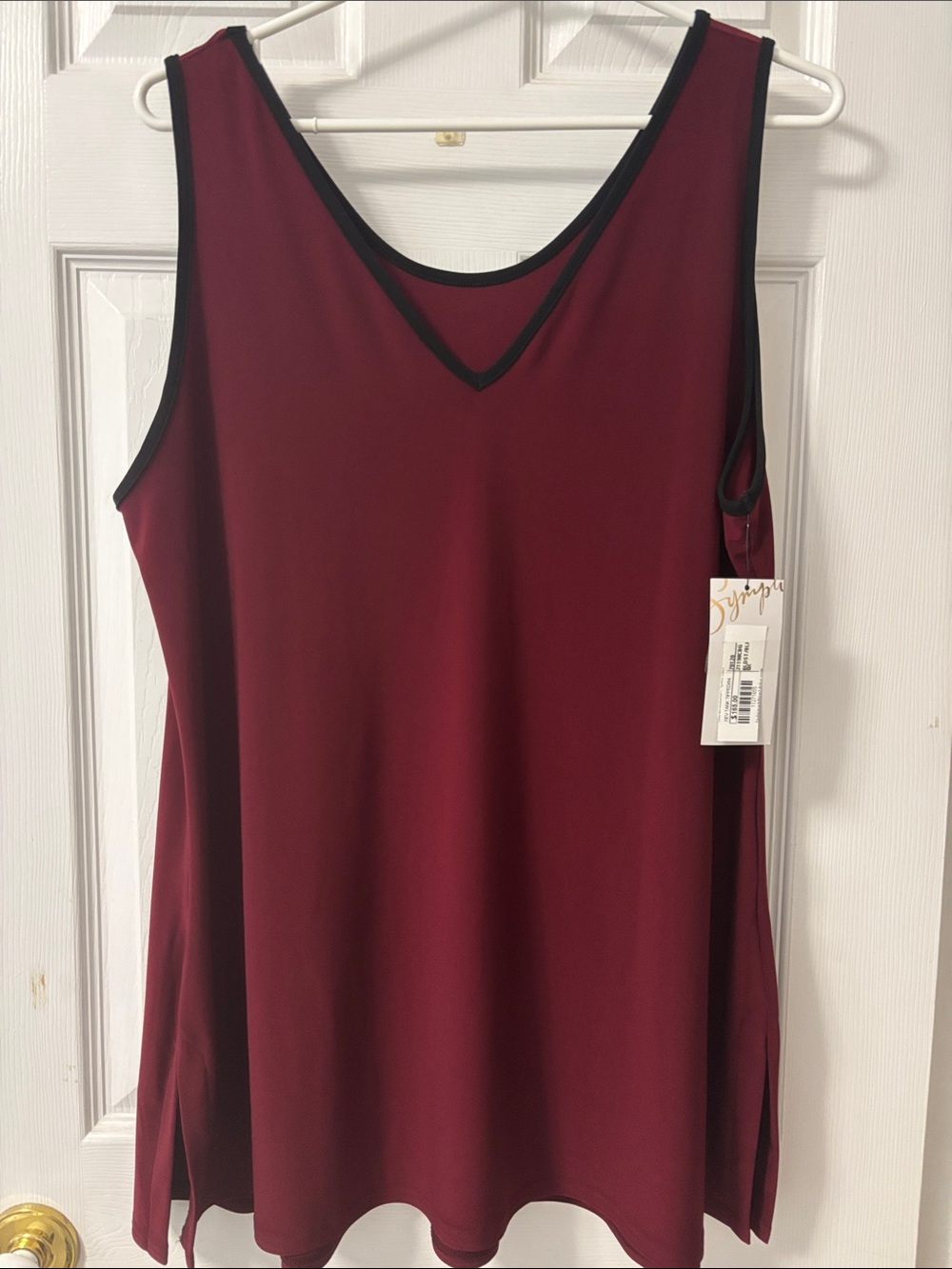 Sympli Burgundy Tank with Black Trim